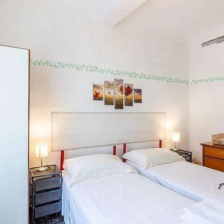 Sant'ambrogio Students House Apartment *